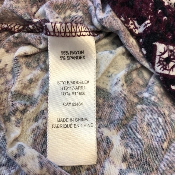 Ladies top - Picture 3 of 5